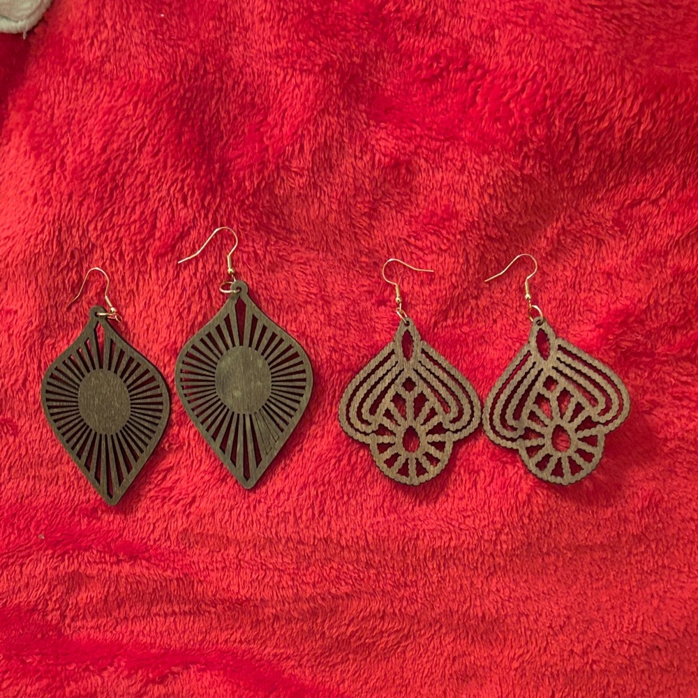 Wooden pierced earrings